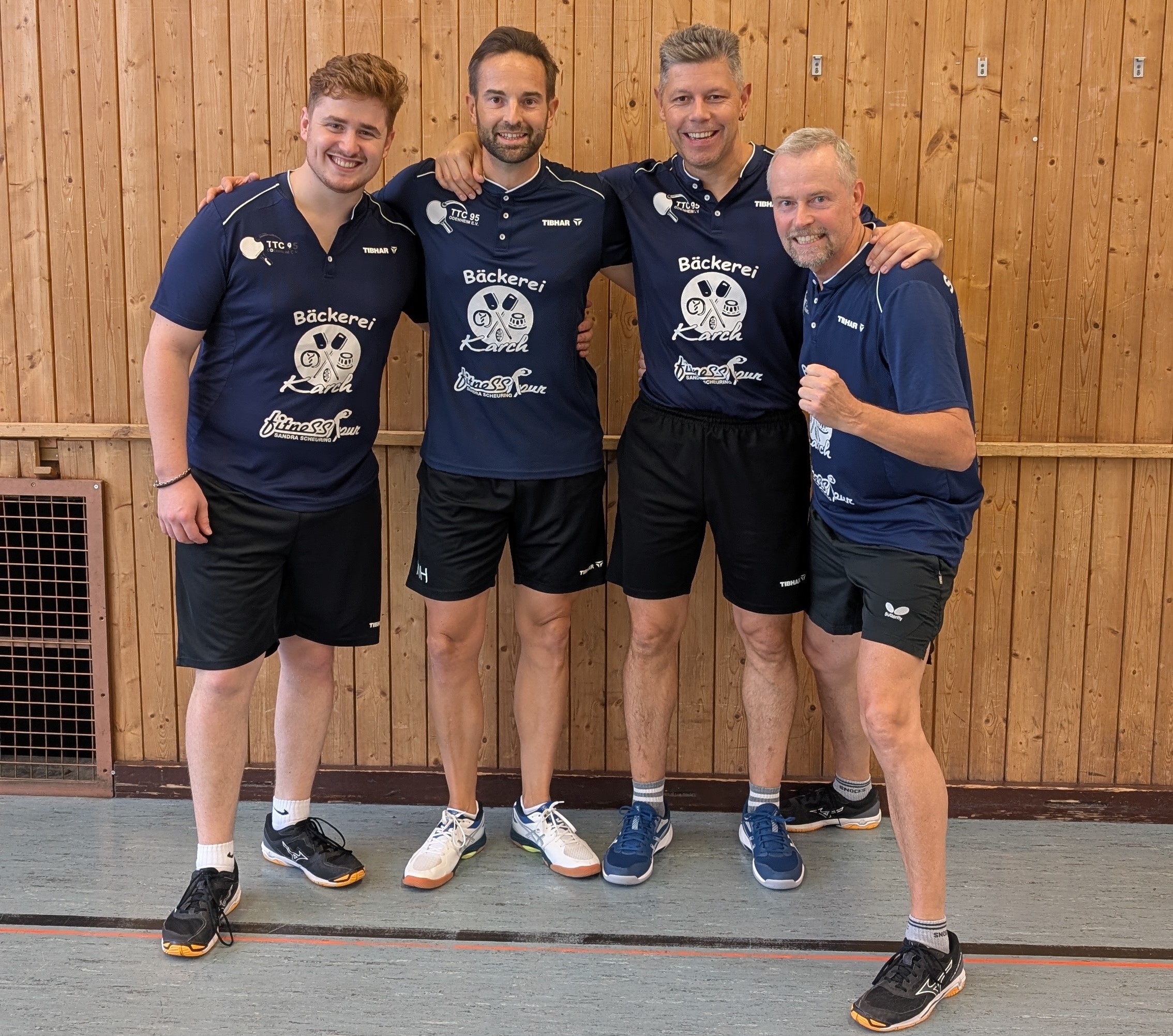 20251004_Teamfoto Dritte.jpg